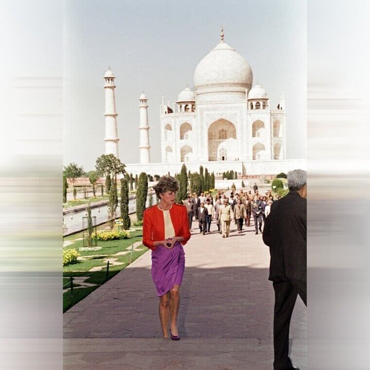 The Big Taj Mahal Visit Turned Out to Be Lonely For Diana