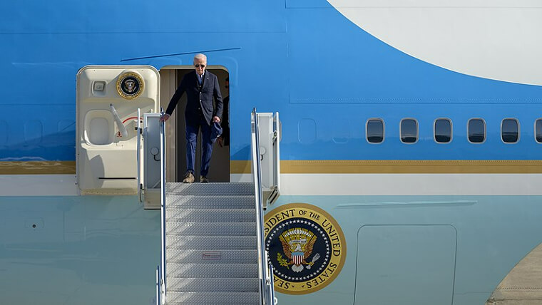 The Logo of Air Force One Is Clear