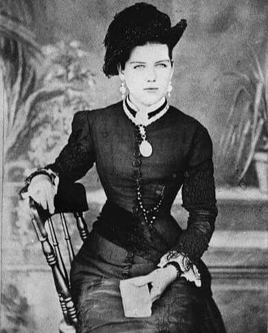 A Gorgeous New Zealand Woman of the 1800s