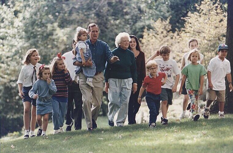 The First Family Pay for Their Food at Camp David, Too