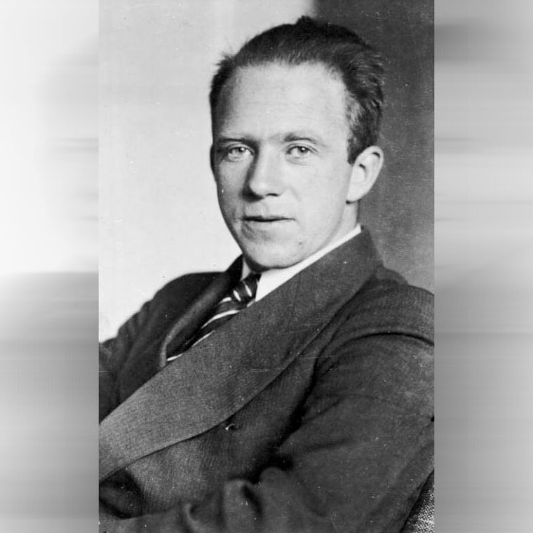 The Dynamic of Oppenheimer and Heisenberg