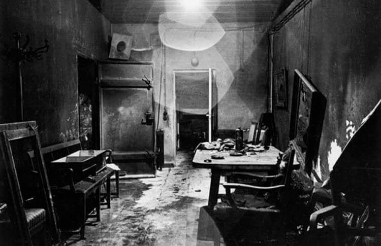 Hitler's Secret Führerbunker, Berlin, 1945